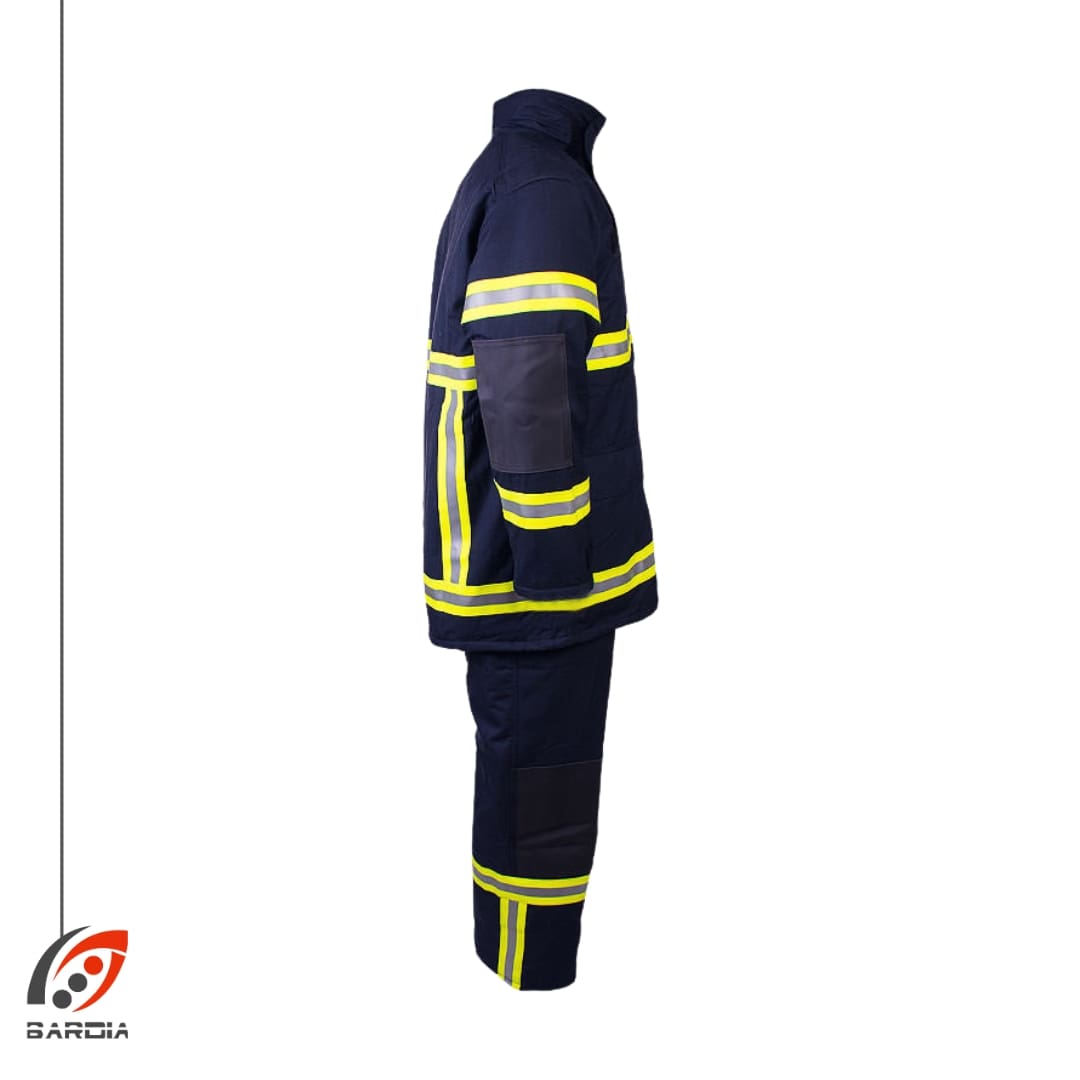uniforme da vigile del fuoco
